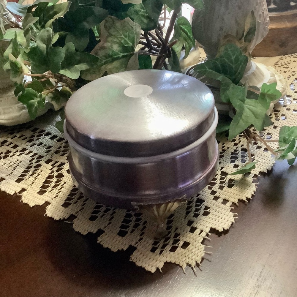 Antique tin/metal powder dish on feet with lid